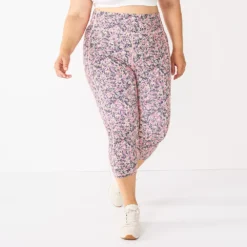 Plus Size Tek Gear® Ultrastretch Pocket High-Waisted Capri Leggings